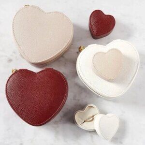 Quinn Blush coloured heart-shaped jewelery box from Pottery Barn